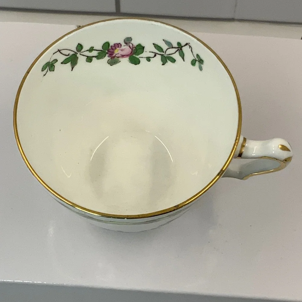 Crown Staffordshire Fine Bone China Teacup Floral Ribbon Gold‎ Trim England